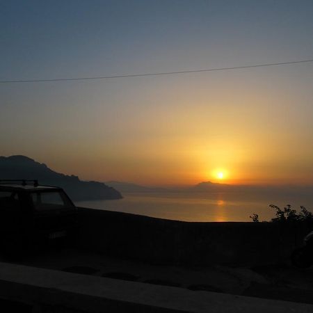 Bed and Breakfast World Center Amalfi Exterior foto