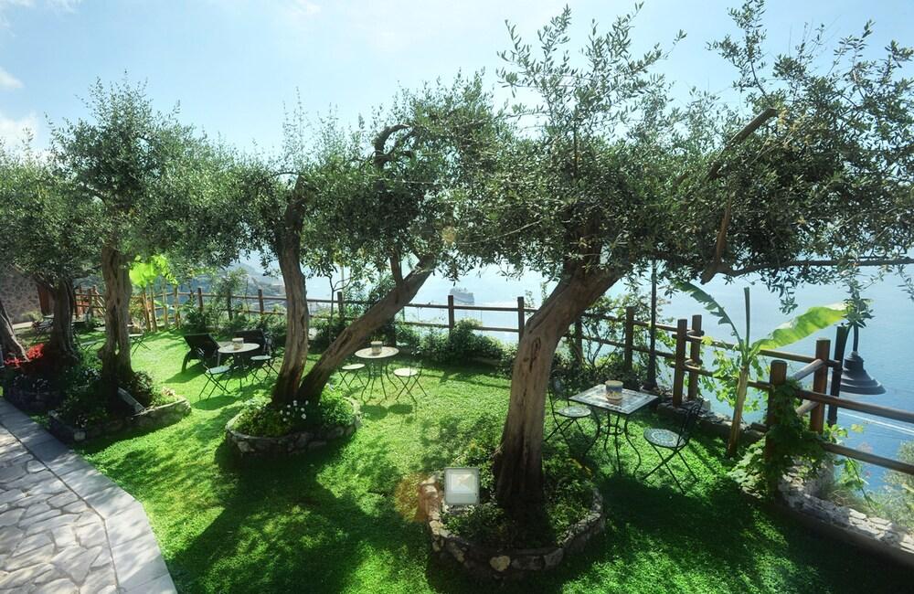 Bed and Breakfast World Center Amalfi Exterior foto